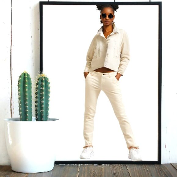 Dittos Straight White Jeans, Size 25  (29"x 29.5") - Picture 1 of 6
